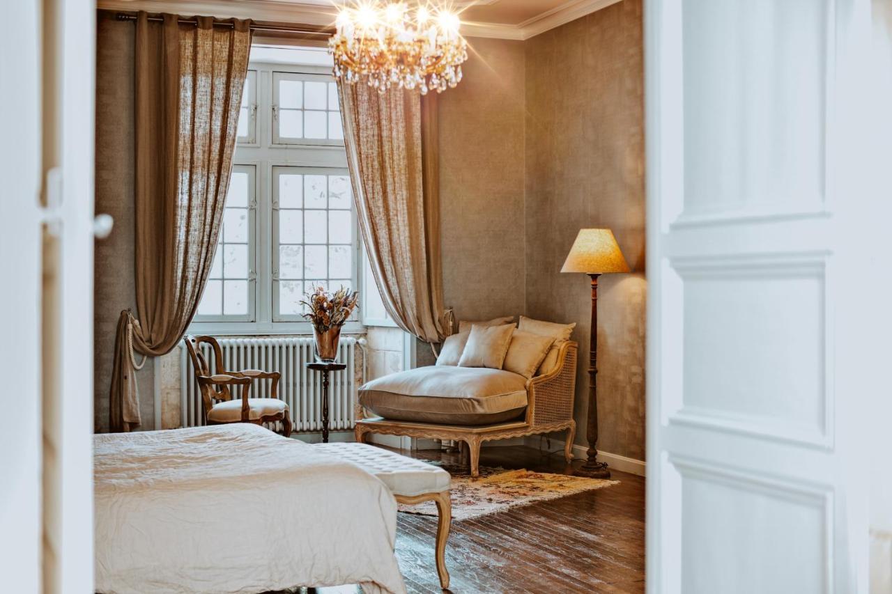 Chateau De Crazannes 外观 照片