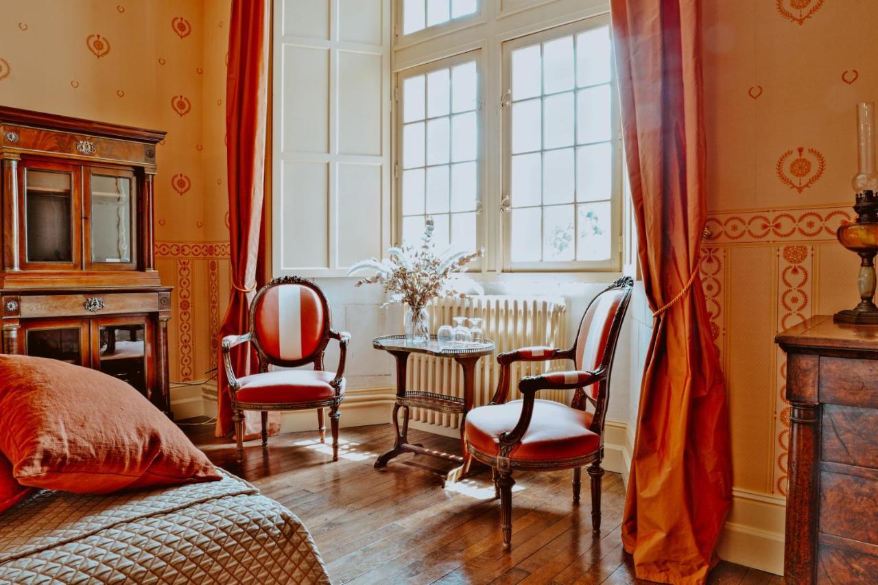 Chateau De Crazannes 外观 照片
